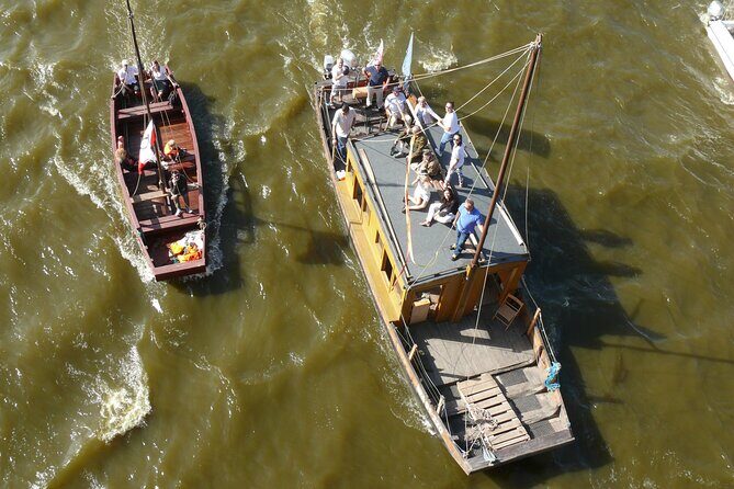 Discover Vistula River in Warsaw - Group Size and Atmosphere