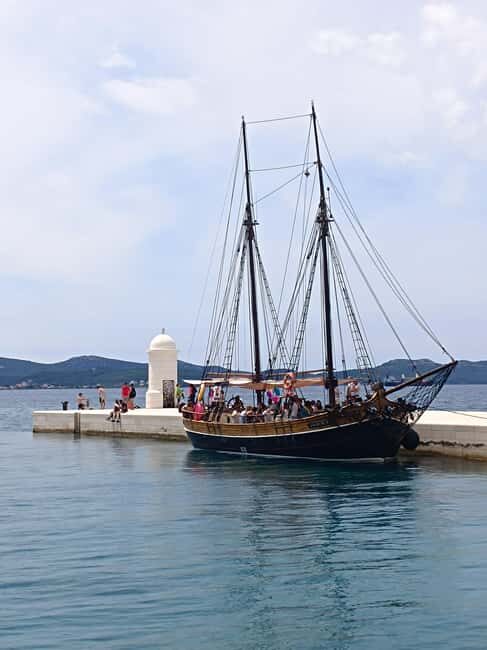 Discover Zadar privately: Individual guided tour in German - The Roman Roots and UNESCO Walls