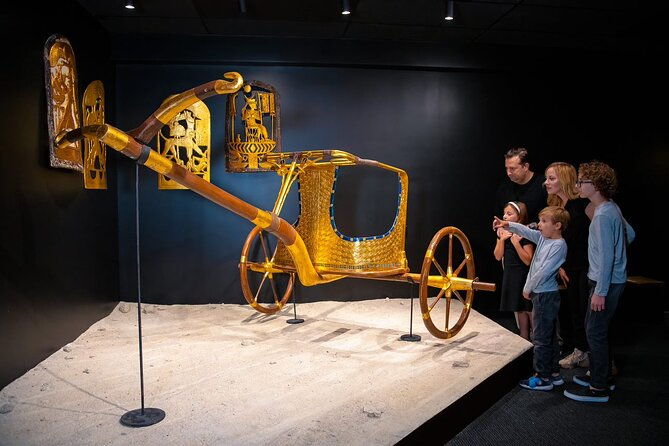 discovering-king-tuts-tomb-at-luxor-hotel-and-casino-las-vegas