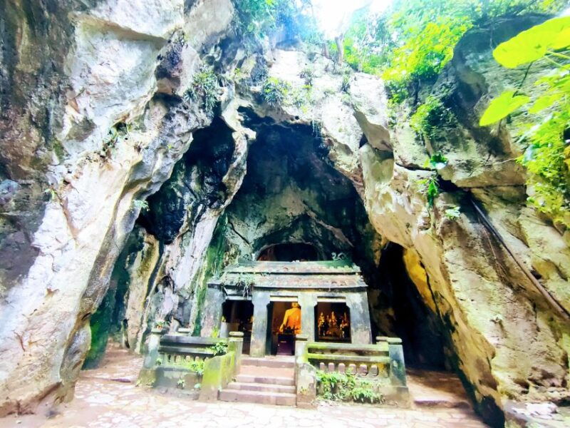 discovering-marble-mountain-and-son-tra-peninsula