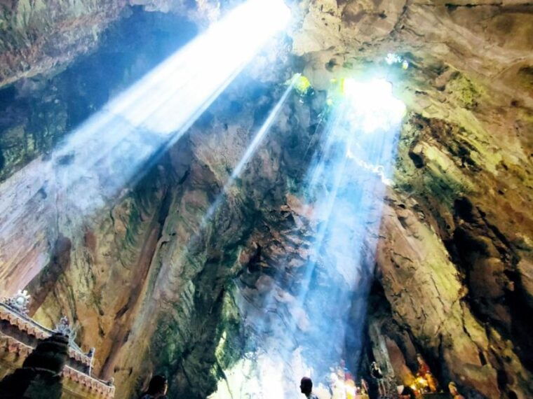 discovering-marble-mountain-and-son-tra-peninsula