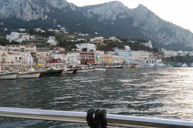 discovery-capri-island-by-boat