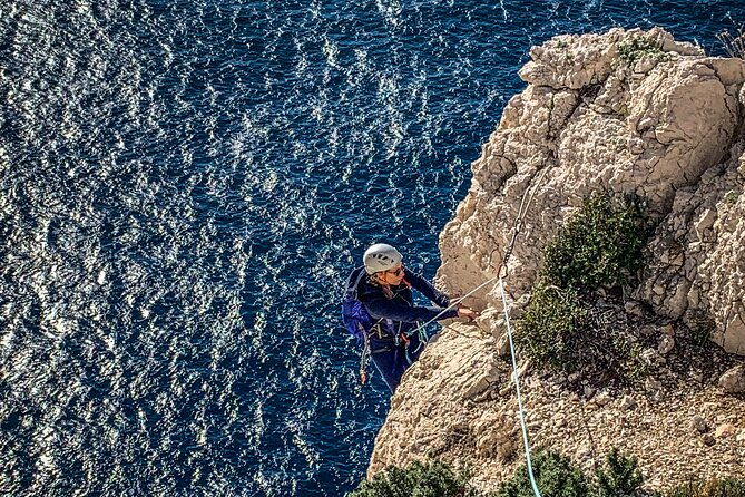 discovery-climbing-large-routes-in-the-calanques-of-marseille