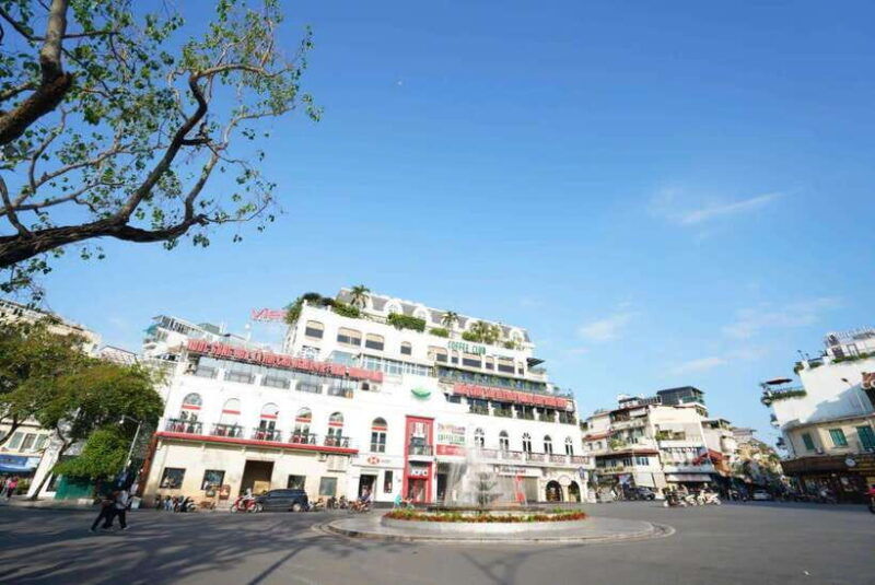 discovery-hanoi-city-tour-full-day-trip-limousine-bus-lunch