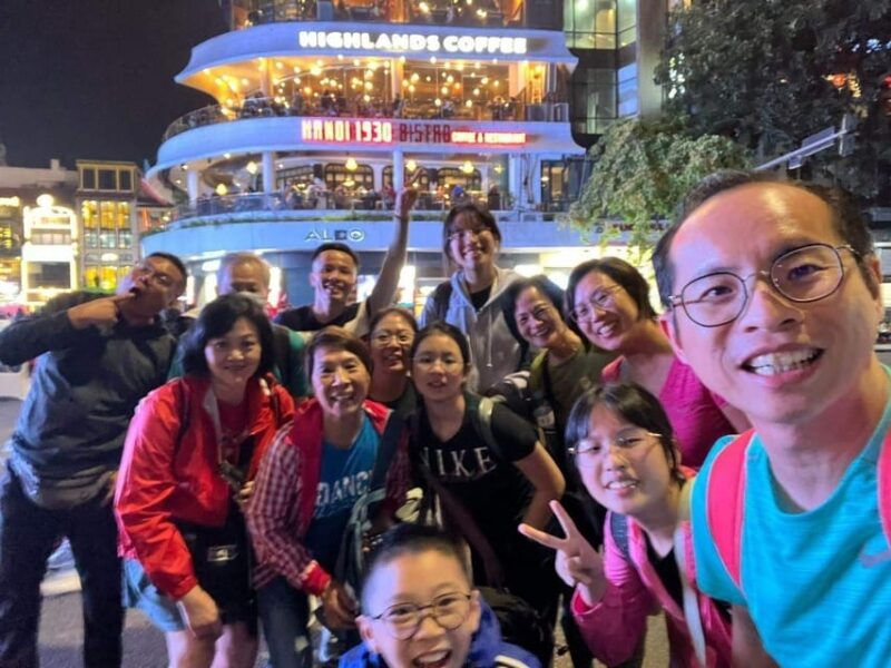 discovery-hanoi-via-street-food-tour-with-tour-guide