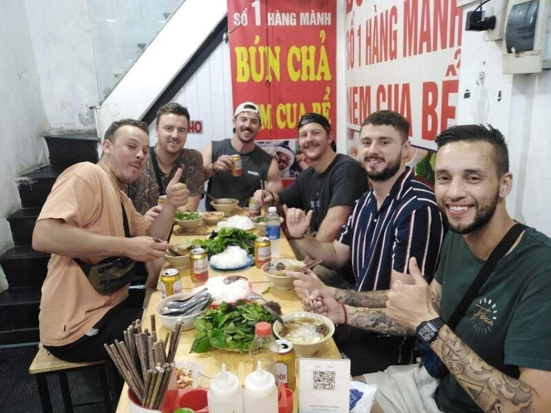 discovery-hanoi-via-street-food-tour-with-tour-guide