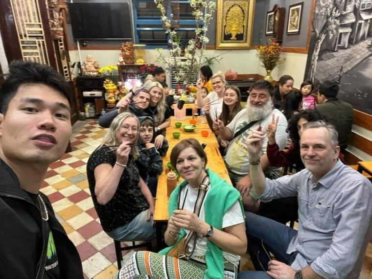 discovery-hanoi-via-street-food-tour-with-tour-guide