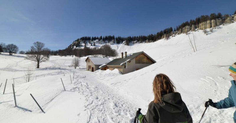 discovery-of-the-snowy-vercors-in-snowshoes
