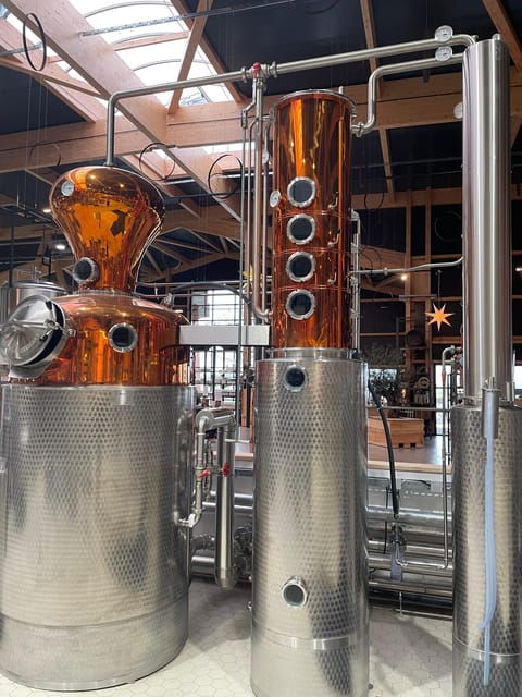 distillery-tour-with-guide