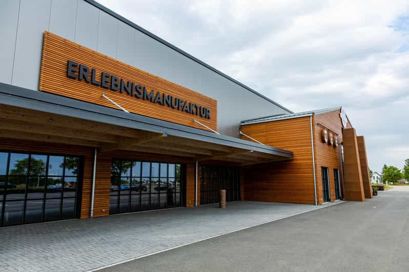 distillery-tour-with-guide