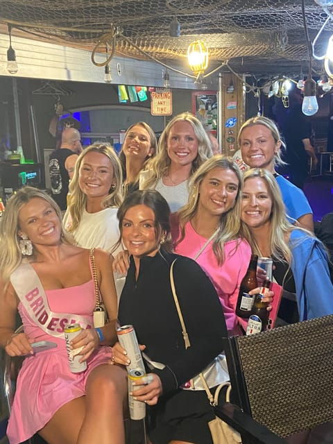 dive-bar-bus-crawl