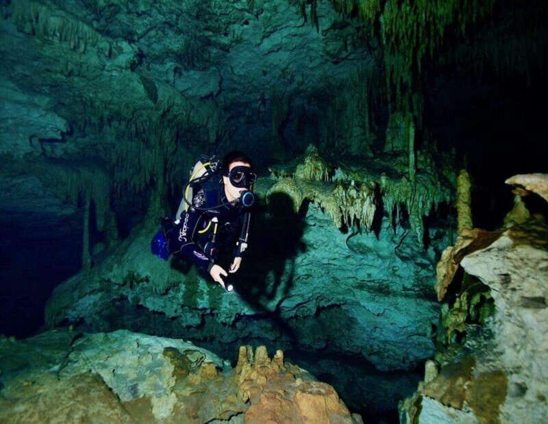 Dive Cenote - Exploring the Cenote Experience