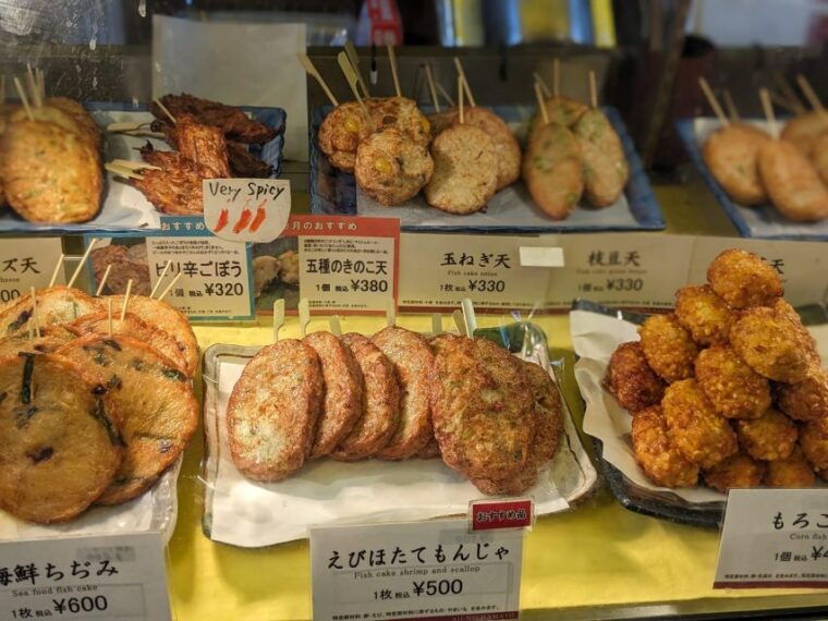 dive-into-tsukiji-fish-market-walking-friendly-food-tour