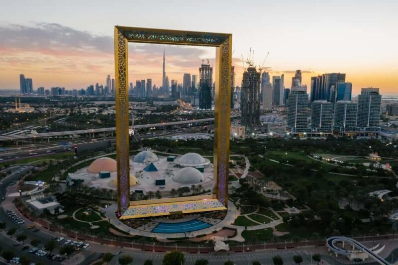 Divine Foods Dubai - A Deep Dive into Dubai’s Food and Streets