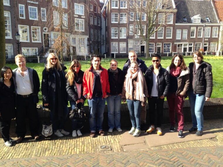 do-you-speak-grass-german-tour-of-amsterdams-coffeeshops