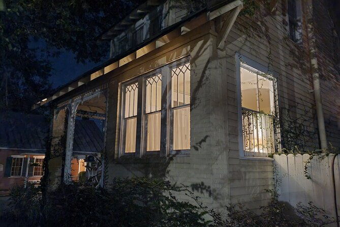 doctor-buzzards-goodtime-ghost-tour