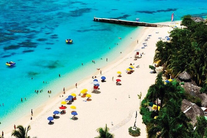 doctors-cave-beach-and-snorkeling-private-tour