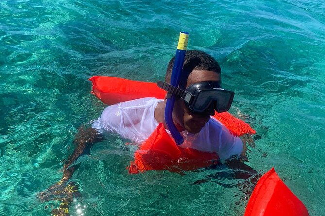doctors-cave-beach-and-snorkeling-private-tour