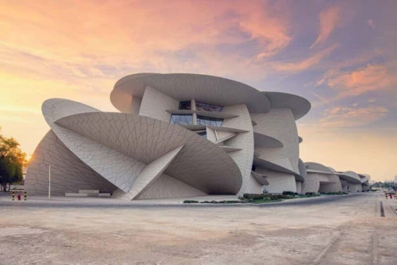 Doha: Guided City Tour with Souq Waqif and The Pearl Qatar - Key Points