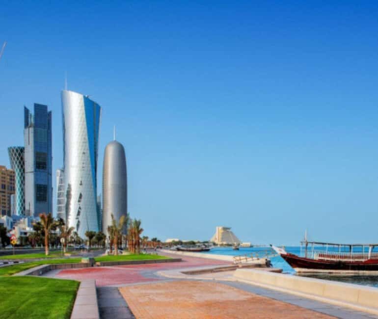 Doha: Iconic Spots & Hidden Corners Guided Photography Tour - Key Points