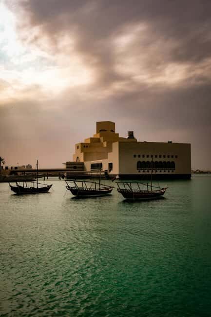 Doha: Visit Katara, Pearl, Souq Waqif, Museum, Cornishe - Key Points
