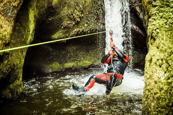 dollar-falls-canyoning-trip