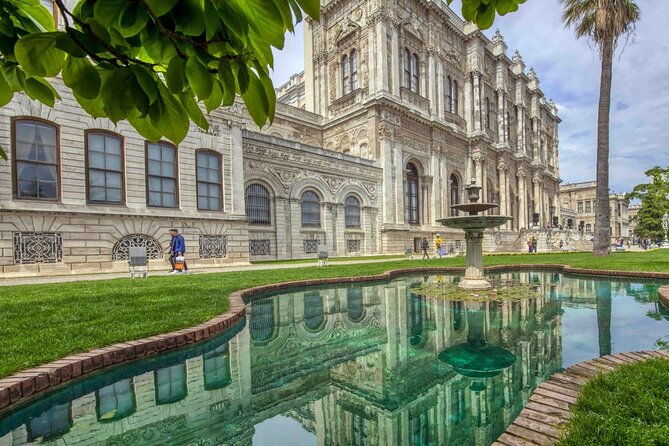 dolmabahce-palace-group-tour-sunset-cruise