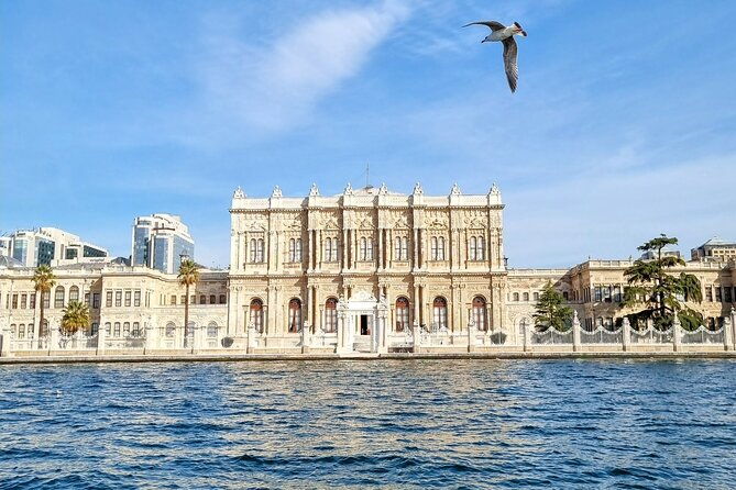dolmabahce-palace-tour-sunset-cruise-on-luxury-yacht