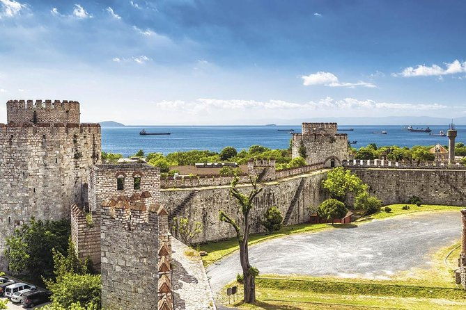 dolmabahce-palace-with-bosphorus-tour-by-boat