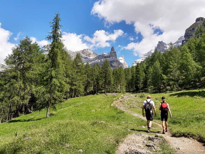 Dolomites of Bolzano: Hiking Experience with a local Guide - The Beauty of a Guided Private Hike in the Dolomites