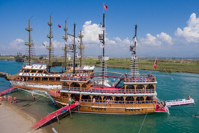 dolphin-island-boat-tour