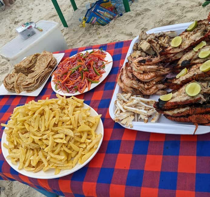 Dolphin tour + snorkeling at Pungume island and sandbak BBQ - Key Points