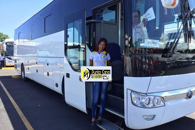 dominican-s-airport-transfer-bavaro-punta-cana-uvero-alto