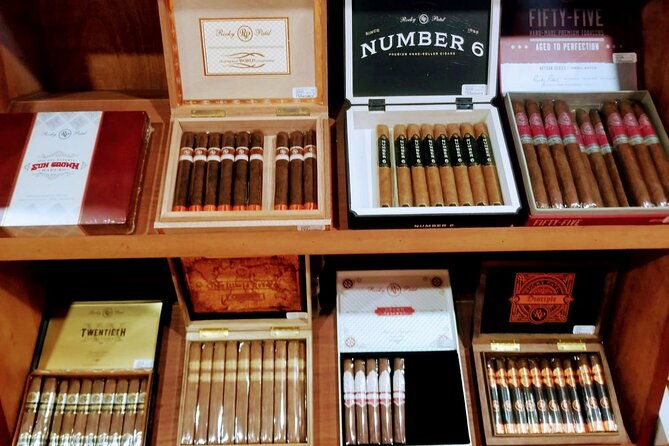don-lucas-cigars-factory-store-and-souvenirs-guided-tour