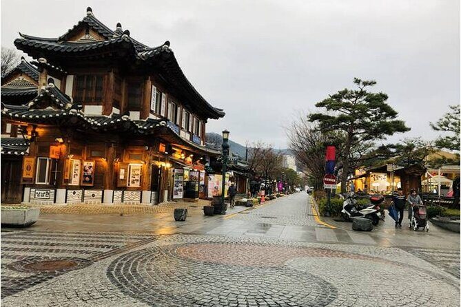Donghaksa Temple Cherry Blossom and Jeonju Hanok Village - An In-Depth Look at the Tour Experience