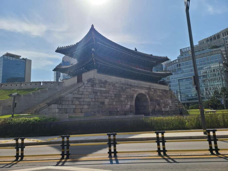 Dont waste your layover: discover the real Seoul in markets - Logistics and Practical Tips