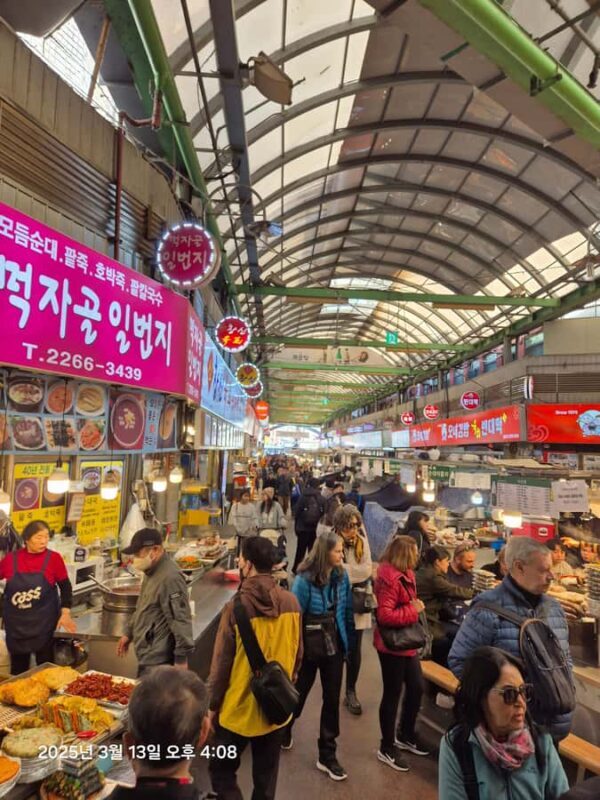 Dont waste your layover: discover the real Seoul in markets - Value for Money