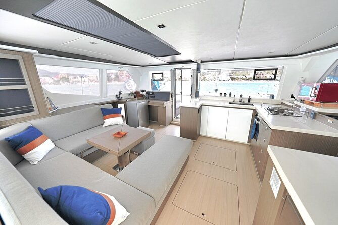 dont-worry-private-half-day-catamaran-cruise-in-st-maarten