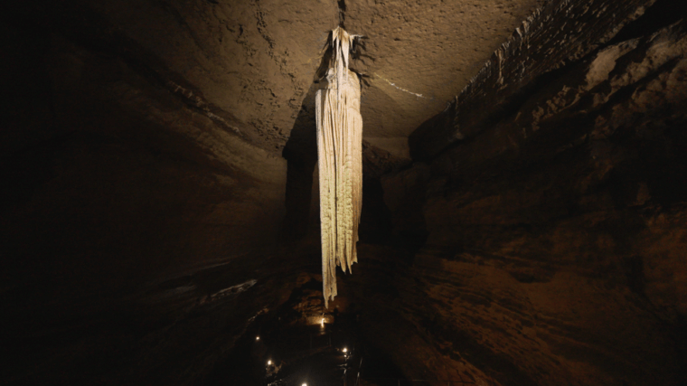 doolin-cave-tour-experience-europes-largest-stalactite