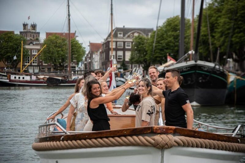 dordrecht-city-canal-cruise