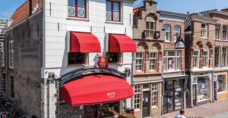 dordrecht-distillery-tour-with-dutch-gin-genever-tasting