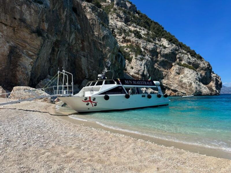 dorgali-cala-luna-boat-trip