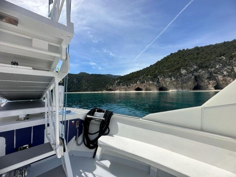 dorgali-cala-luna-boat-trip