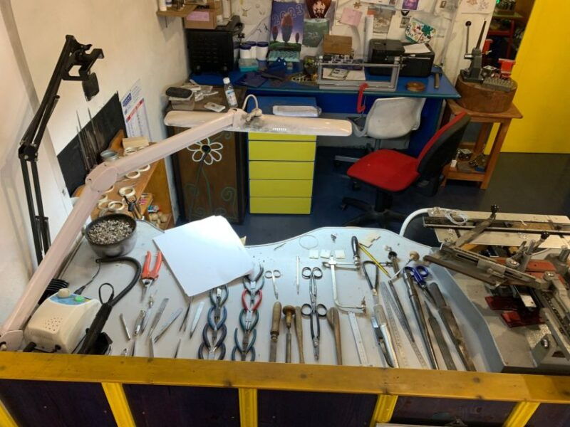 dorgali-visit-a-goldsmiths-lab-of-the-sardinian-filigree