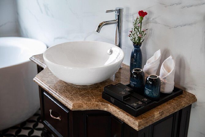 Doris Cruise 5 star cruise 3 days visiting Halong - Lan Ha Bay - Day 1: First Glimpse of Lan Ha Bay