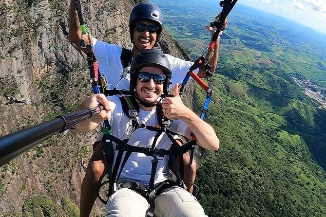 double-paragliding-flight-in-valadares