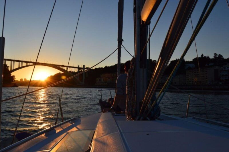 douro-river-cruising-sail-boat-2hours