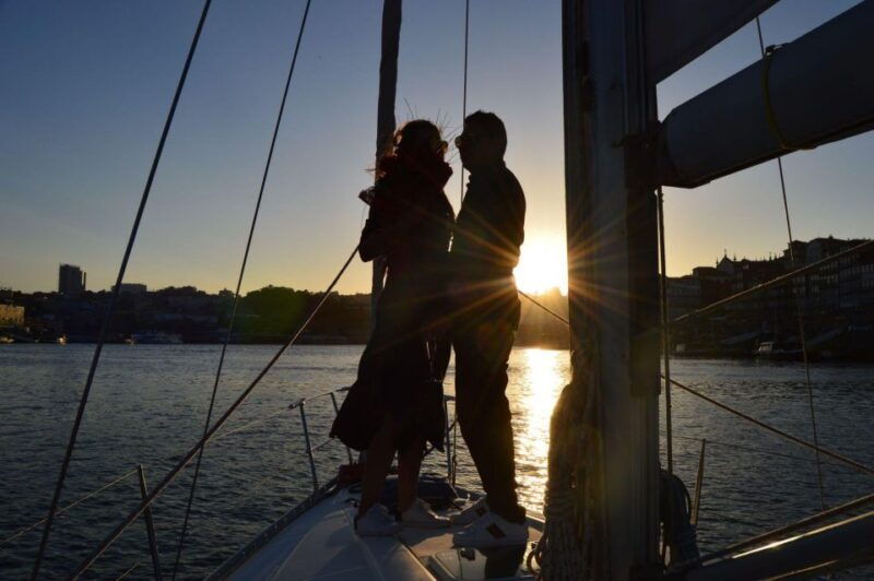 douro-river-cruising-sail-boat-2hours