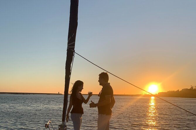 douro-sunset-sailboat-experience-in-porto