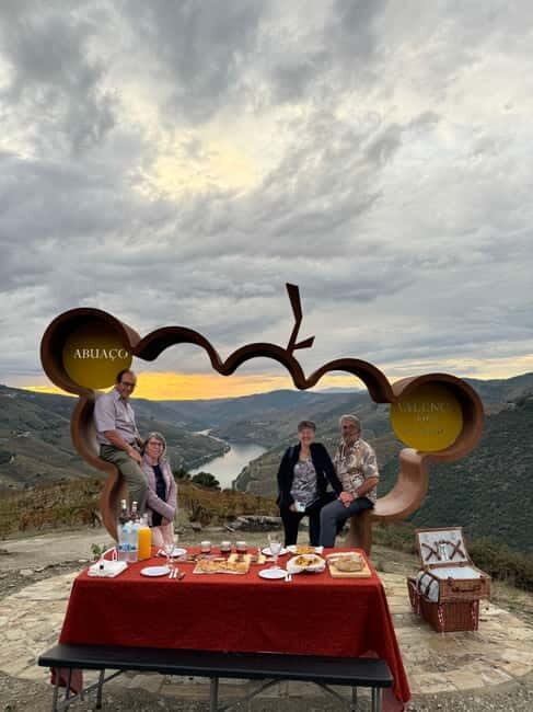 Douro Valley: 4wd Tour, Winery Visit, Boat Ride & Lunch - Key Points